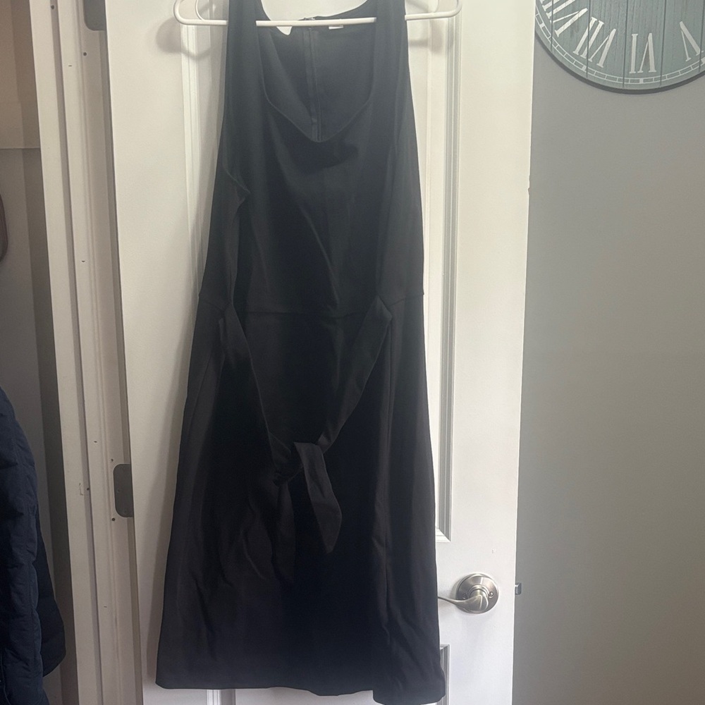 Old Navy Black Zip-Up Dress with belt